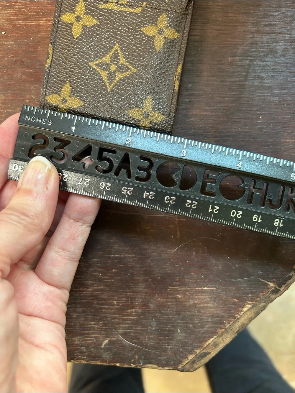 Louis Vuitton compact louis